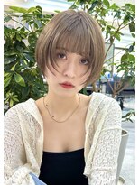 ヴェイン 渋谷(vain)&nbsp;顔周りレイヤーショートヘア ミルクティベージュ