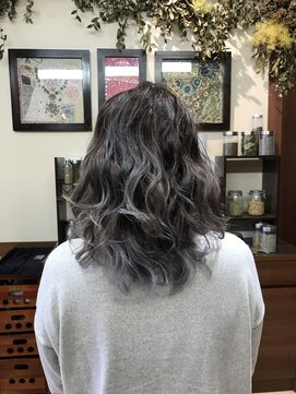 ゼロイチイチゴー 茗荷谷(0115) バレイヤージュ&モノトーングレー