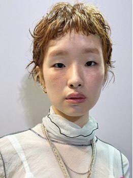 クリアオブヘアー リット(CLEAR of hair LiT)の写真/CLEARのパーマは再現性と質感のモチが違うと好評◎トリートメント効果でツヤと束感のあるオシャレヘアーに!