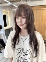 テトラ バイ ネオリーブ 横浜西口店(tetra by neolive) ウルフカット　ロングウルフ　デザインカラー　グレー