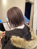 エイミーバイアフロート(amie  by afloat)&nbsp;＊ ストレート外ハネのぱつっとボブ