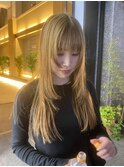 ブリーチカラー+顔周りレイヤー