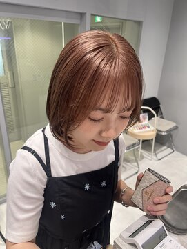 ヴァイス 新宿店(VAICE) ミルクティーカラー