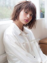 ヴィヴィ(VIVIE)&nbsp;ショート前髪外ハネ切りっぱなしボブブラウンベージュグレージュ