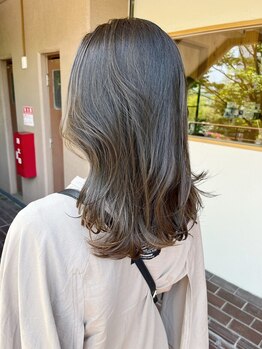 アンノ(anno)の写真/上品なツヤと透明感で、大人の女性に似合う魅力を引き出す上質ハイライト!髪に自然な立体感をプラス◎