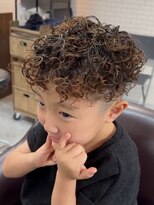 エラ(ELLA)&nbsp;キッズパーマ×キッズカット
