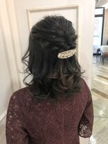 クロップ エス 湘南辻堂(crop es) crop es 湘南辻堂 yuuka くるりんぱハーフアップ