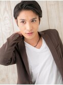 ビジネスにも!立上げバングな七三ショートウルフH