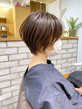 バンプ ギンザ(BUMP GINZA) 30代/40代/50代・絶壁解消・小顔前下がりショートボブ【中村】