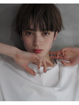 ダブル(W) 簡単スタイリングのハンサムショート　ショート　自由が丘