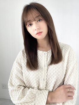 トゥルーズ(TLUUS) TLUUS似合わせカットダークアッシュミディアムレイヤーカット