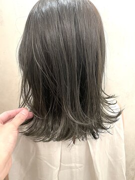 ライト(LIGHT) オリーブグレージュ