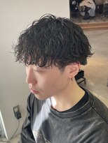 モーブ(MAUVE)&nbsp;波巻きツイストスパイラルパーマメンズマッシュ