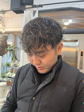 カノア(kanah) 波巻きパーマ波巻きスパイラルパーマメンズカットパーマ