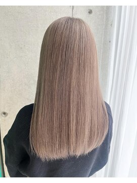 シィーム(cime) グレージュカラー