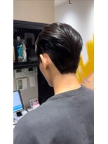 ステージ(STAGE)&nbsp;ダウンパーマ　韓国メンズヘア　カルマパーマ　センターパート