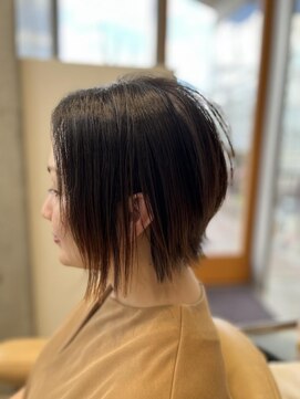 ラママ(Ra.Mama) 切りっぱなしショートボブ