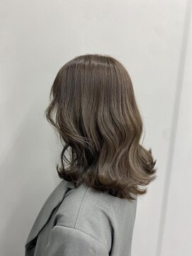 バディ 中野駅前店(BUDDY) オリーブグレージュ