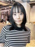 ミディアム前髪カットウルフレイヤー_ba534181