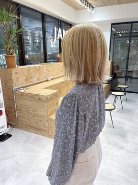 ネウィ 調布(newi) アゴラインボブスタイル外ハネボブくびれヘアーハイトーンカラー