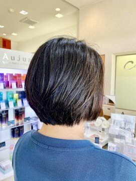 クール ヘアー ギャラリー 神明町店(COOL Hair gallery) 大人の美フォルムショート / 40代、50代