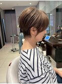 earthショートレイヤーボブミルクティー丸みショートボブ