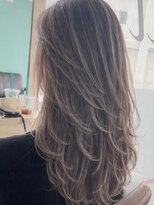 モルト 麻生(molt)&nbsp;海外　韓国風　ハイレイヤーカット　バレイヤージュ