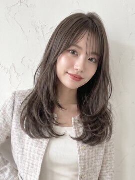 シュガーアンドソルト 垂水(SUGAR&SALT) 「顔周りカット」で盛れる。くびれレイヤー