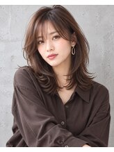 ヘアメイク コムハース 調布(hair make COMHEARES)&nbsp;たっぷりレイヤーのセミロングヘア