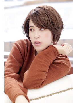 イグレックビス(igrek bis) IGREKBISジグザグバング×ブルージュ×3Ｄカラー×ミニマムボブ