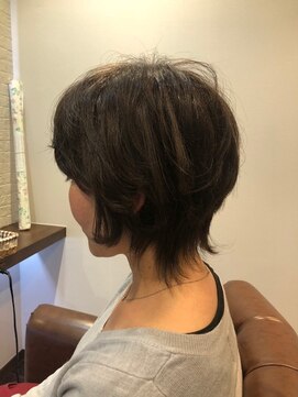 ヘアー サロン アットシュシュ(Hair Salon At'shushu) 小顔補正立体カットで動きのあるふんわりショート♪