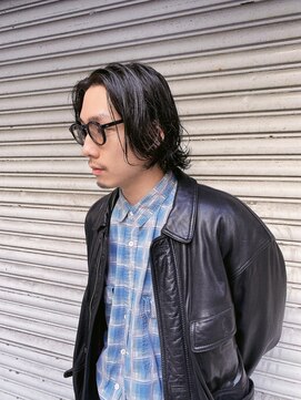 フランクスバーバーザスタンド(Frank’s barber the stand) スペインカール/スパイキーショート/フェザーパーマ/飯田橋E