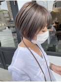 グレージュ