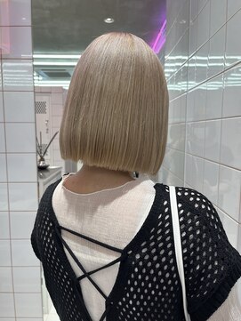 ロンドルーチェ 心斎橋(Lond luce) ダークアッシュ/ミディアムレイヤーカット［髪質改善/縮毛矯正］