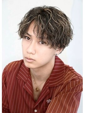 ゴールドシブヤ(GOALD SHIBUYA) ハイライト＋ツイストスパイラルパーマ