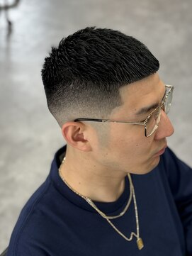 ヘアーラボ 樟葉(Hair Labo) クロップ スキンフェード 南楠葉