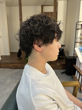 ガゼボ(Gazebo) ツーブロックマッシュ　スパイラルパーマ