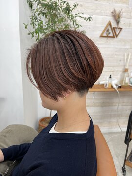 ティエル(TieLu) 都内大人気スタイル×刈り上げショート×外国人風