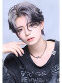 韓国風ホワイトシルバーエンドカラーフェザーショート