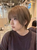 10代20代30代　ショートボブレイヤー　ミルクティーベージュ