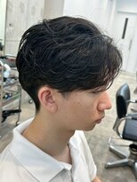 フィフス 渋谷(fifth)&nbsp;渋谷シャドウパーマフェザーパーマメンズミディアムセンター分け