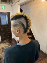 ビーバイエイトジェンツ(Bee by EIGHT GENTS)&nbsp;MEN’S HAIR/波巻ツイストスパイラル/フェザーパーマ/心斎橋