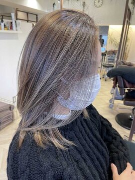 アールサロンサカエ(Rr SALON SAKAE) 【Rr SALON SAKAE滝島】白髪ぼかしハイライト