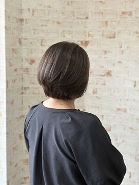 アカイトビラ ヘアケアサロン(AKAI TOBIRA Hair Care Salon) ショート×ハイライト