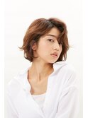 ふんわりボリューム×耳掛けショート [大宮美容室]/波巻き