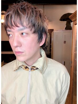 ロイ プラスアティック(roi ＋attic) 谷町六丁目異空間美容室◆毛髪診断士◆髪質改善◆似合わせカット