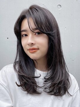 ビュートリアム 南青山(BEAUTRIUM) こなれ感溢れる愛されロングレイヤー