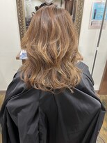 フラッパー(FLAPPER)&nbsp;明るい白髪染めベージュ系セミロング