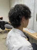 ガーデン オオタカノモリ(garden otakanomori)&nbsp;マッシュウルフ/大人メンズパーマ/ツーブロックなし