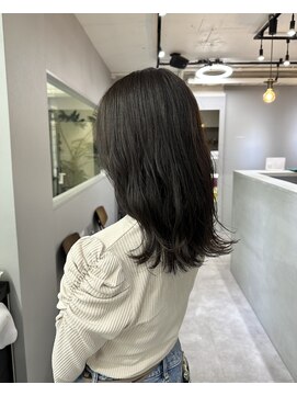 アンルポン 梅田(un le pont) 【un le pont梅田】透明感アッシュカラー＊＊